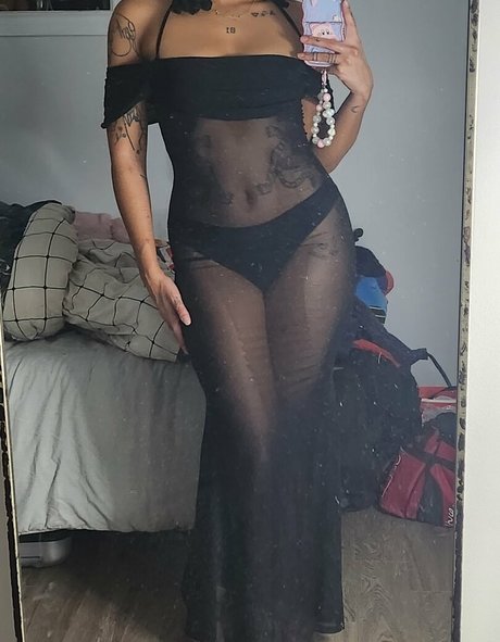 Juliet Cascaii model high quality img