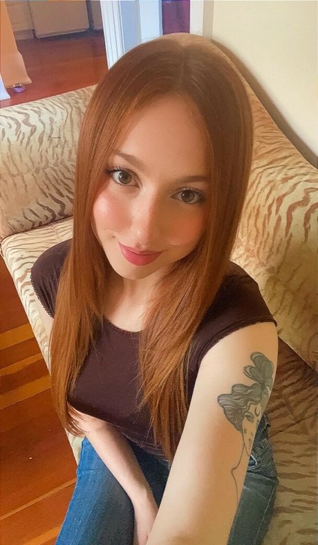 Rosie Fae exclusive pornstar images