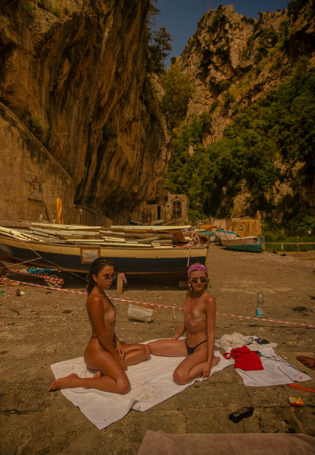 Courtney Mawhorr pornstar sexy pics