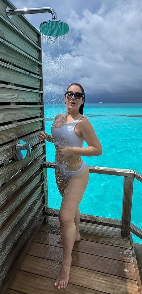 Amanda Meirelles star free picture