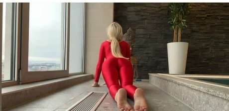 lexyy grey naked model pics