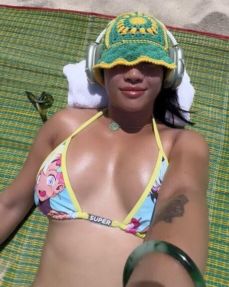 Twaydabae star nude pictures