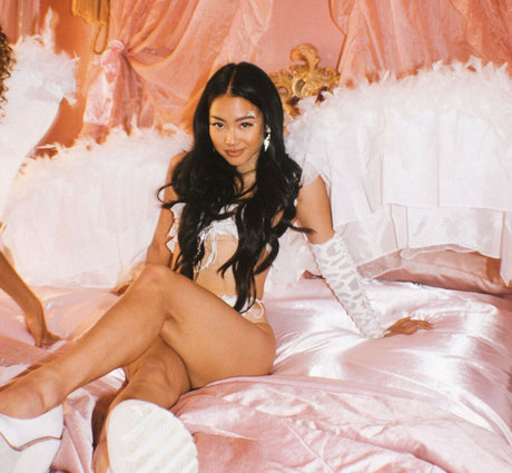 Twaydabae model best picture