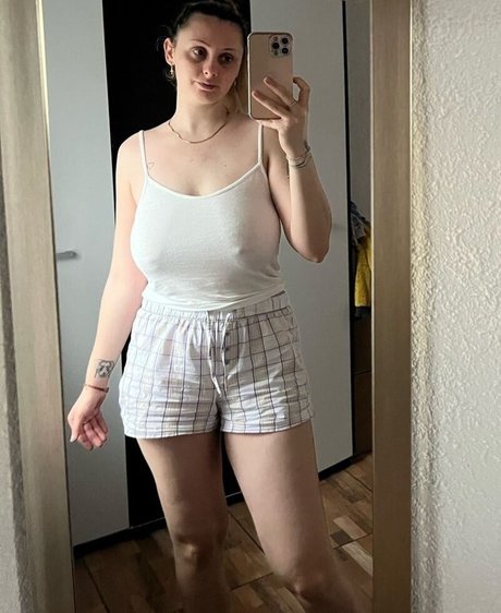 Elena Patronella beautiful model pic