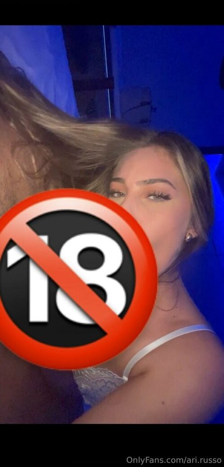 ari russo naked actress photos