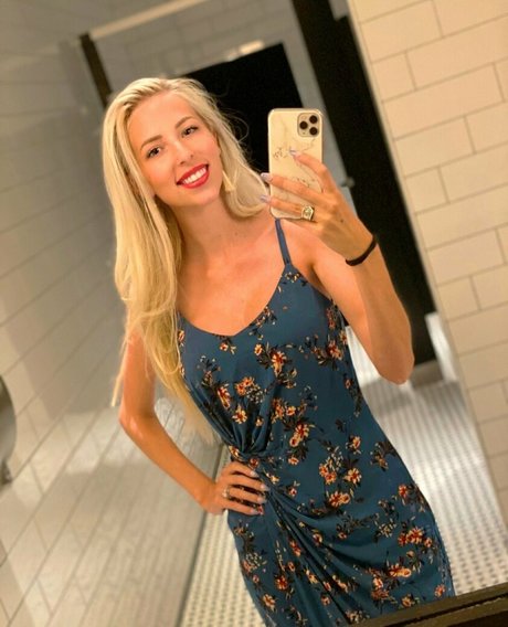 TheRealJennaJay sexy actress img