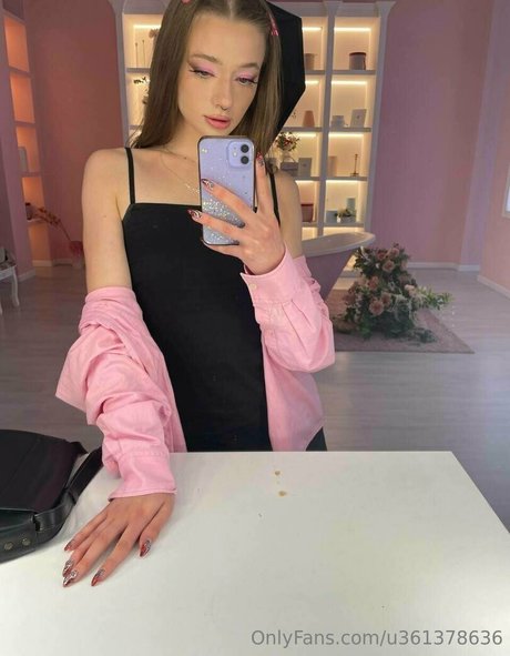 layla role high quality star photos