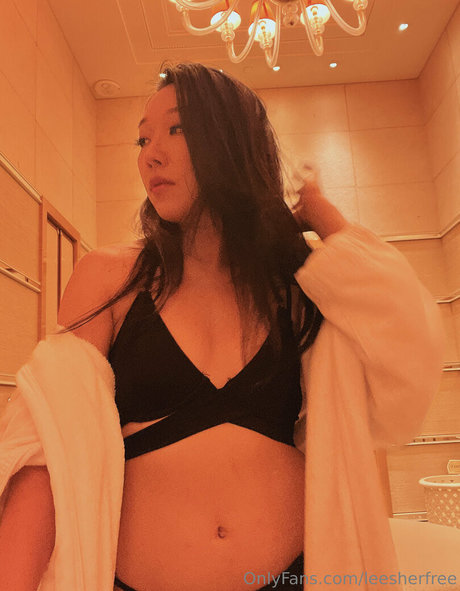 leesherfree nudes star photo