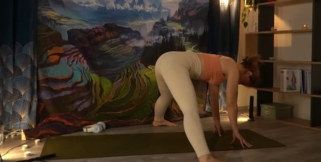 Kewas Asmr model erotic photo