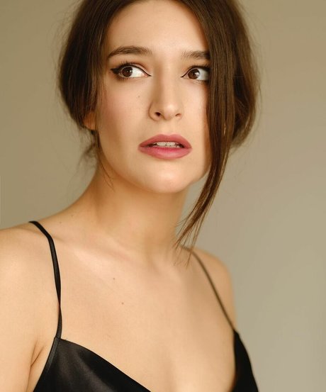 Sofya Volodchinskaya adult model images