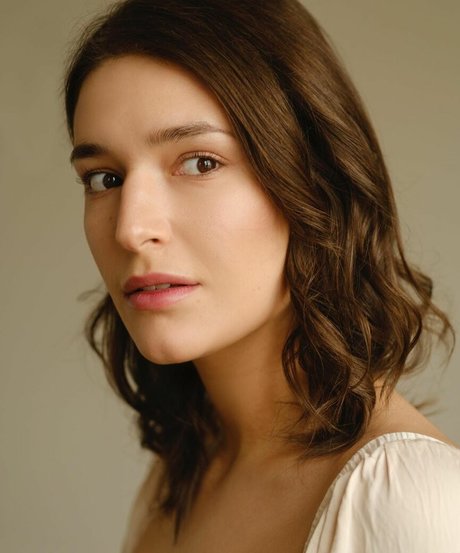 Sofya Volodchinskaya star top pic