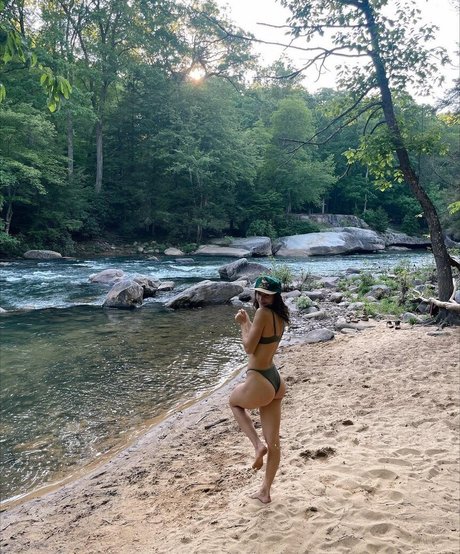 Shhhleah star beautiful photo