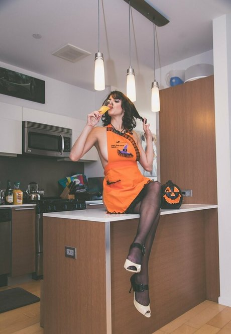 heathermoni art star photos