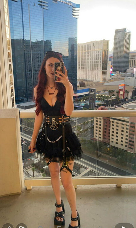 lost cos perfect actress image