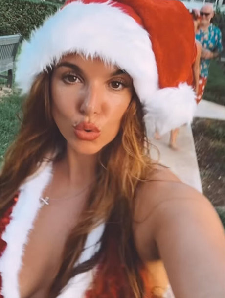 Jodi Albert star sexy pic