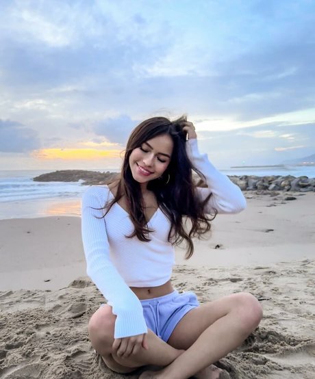 Chloe Marquez model porn images