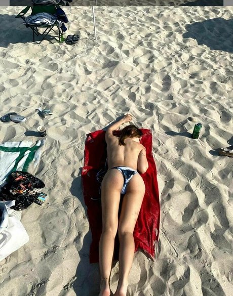 psycnical nude model img