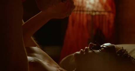 Jolene Blalock star sexy photo