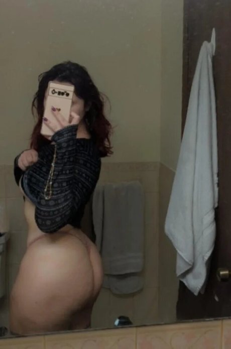 PixieAmaryllis model naked galleries