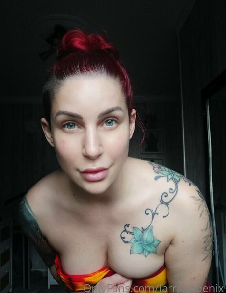 arielrhoades nude actress pics