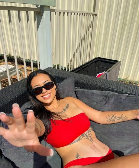 Cashmere Nelson exclusive star photo