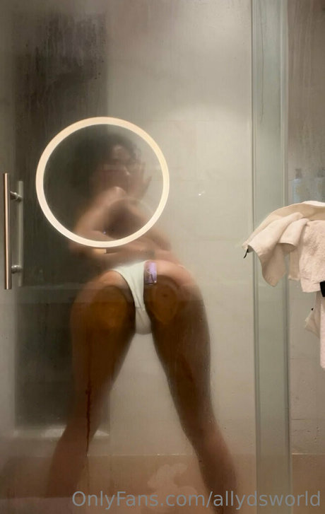 allydsworld star hot image