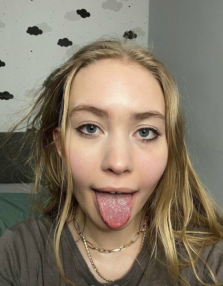 BrandyHelga free star photos