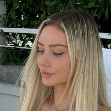 Jodeci Radu pornstar naked img