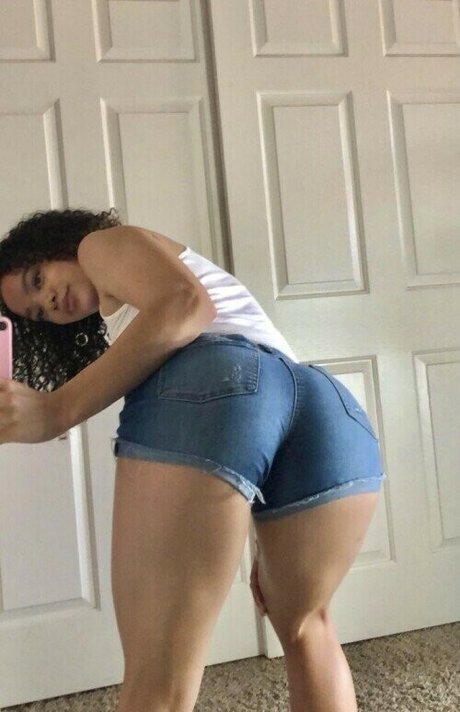 Jazzylique free actress img