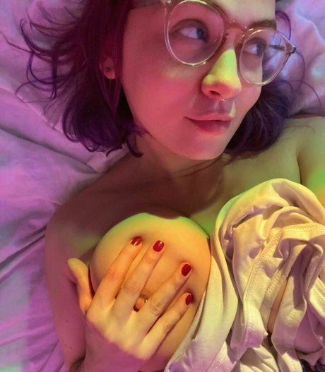 roeschach star nude img