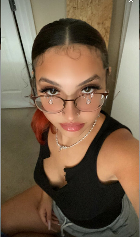 myaalaze nudes actress pictures