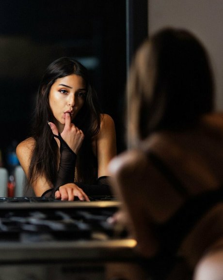 laylajenner model top image