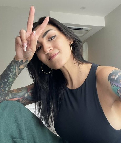 wisalallen erotic star images