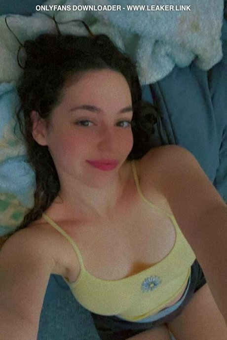 Gali Golan best model picture