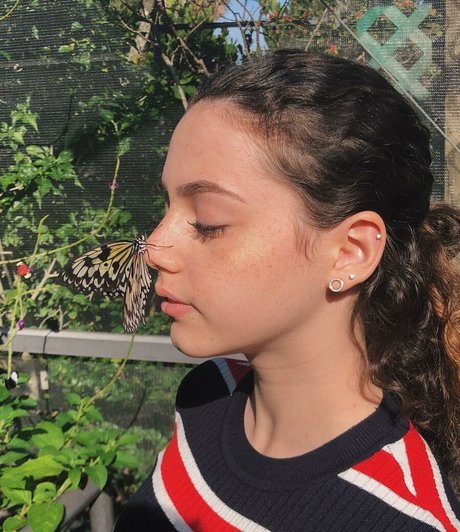 Gali Golan actress image