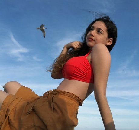 Gali Golan star adult pic