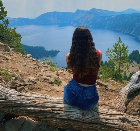 Gali Golan beautiful model img