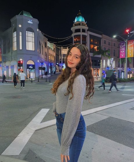 Gali Golan exclusive actress archive