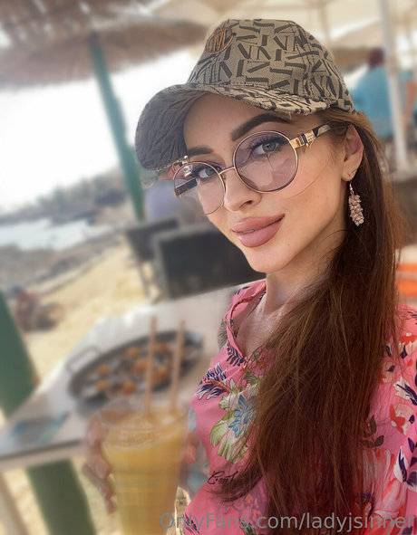 ladyjsinner model nudes photo