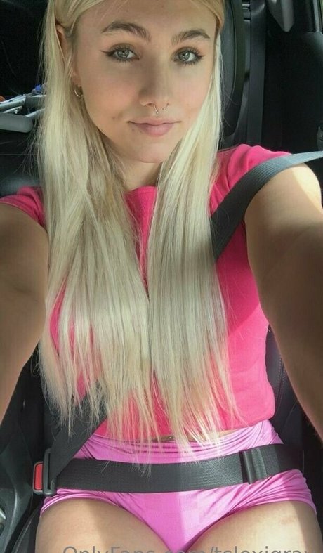 onlylexigray star hot pics