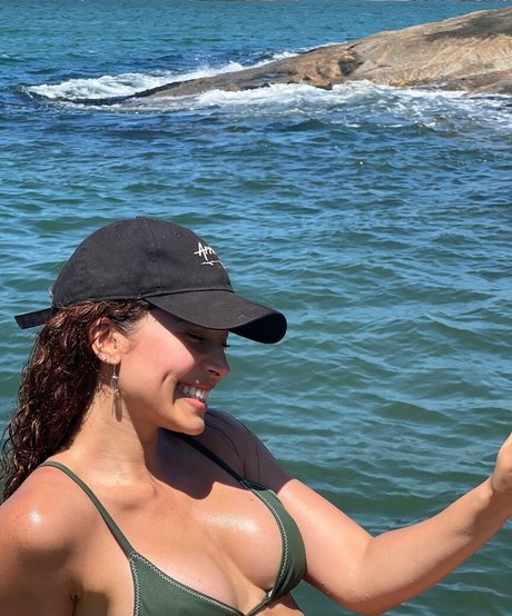 Graciely Junqueira sexy model photos