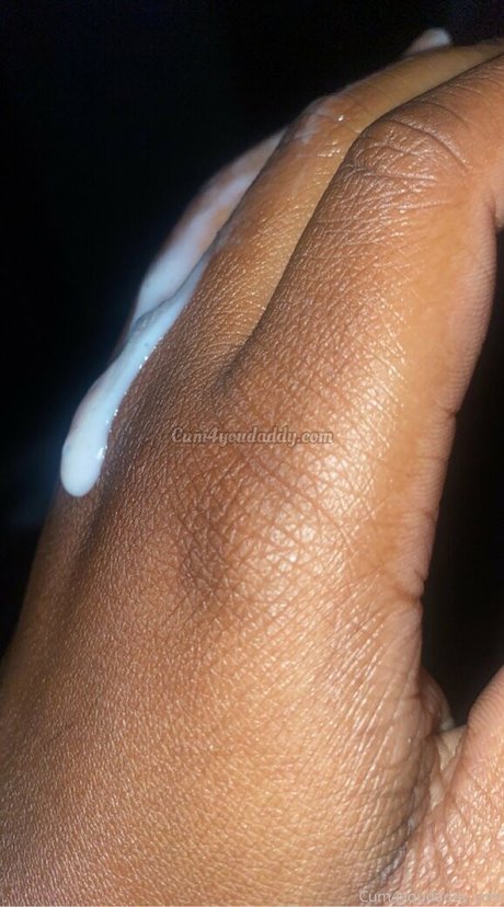 cum4youdaddyy model naked pic