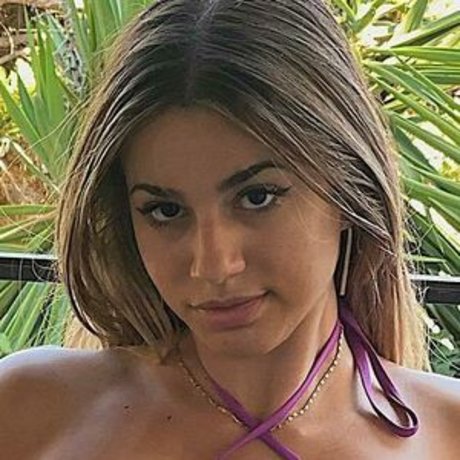 _dwwwra____ star nude pic