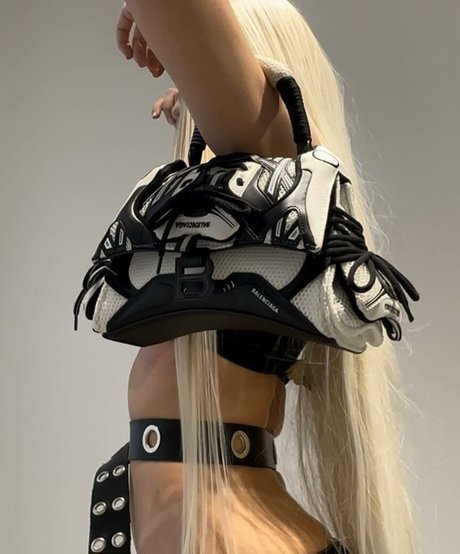 Dapariz xxx actress pic