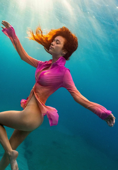 ivyeros hot star archive