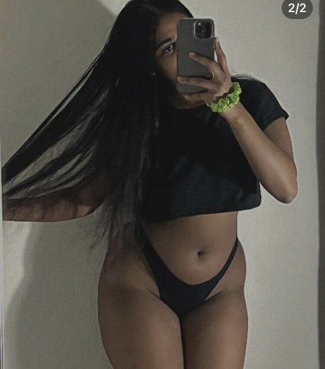 MzKora star pornographic image