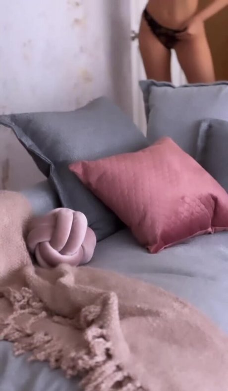 Vanessa Claudio pornstar nude images