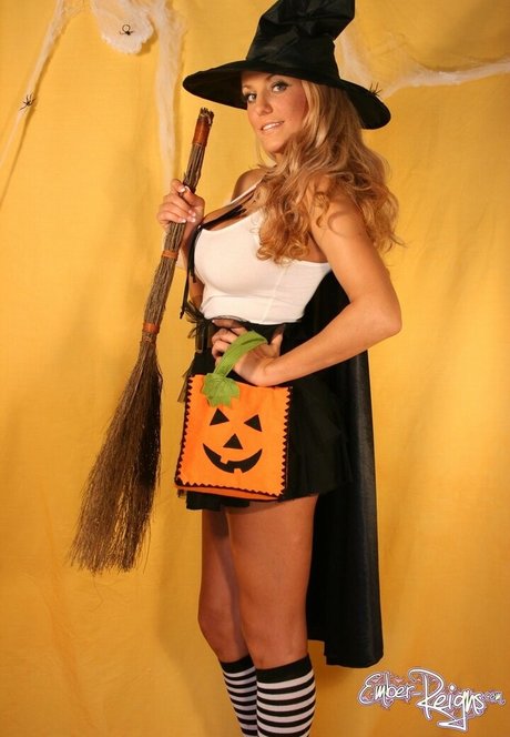 Ember Reigns hot star images