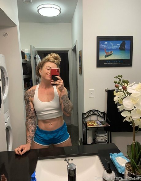 lizanne1995 star adult img