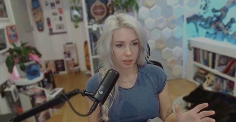 Alanah Pearce star sex pictures